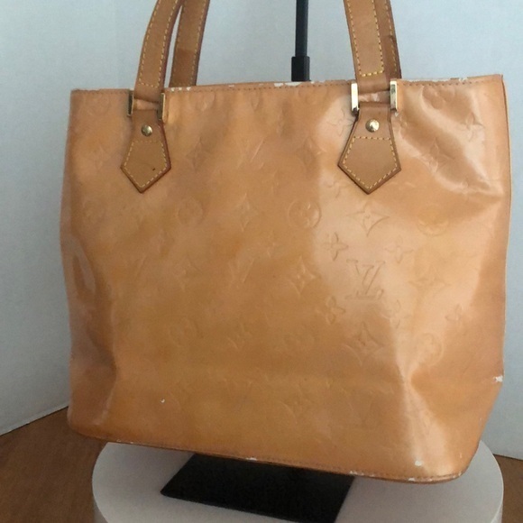 Louis Vuitton Imperfect Yellow Vernis Shoulder Tote Bag GUC - Picture 1 of 13
